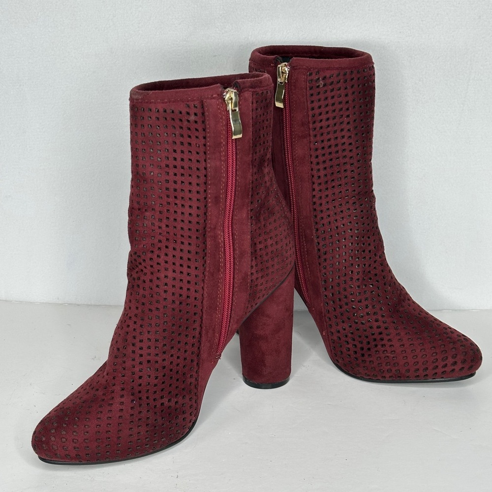 Hot Kiss Burgundy Boots Faux Suede Perforated Round Block Heel Whimsigoth Sz 8